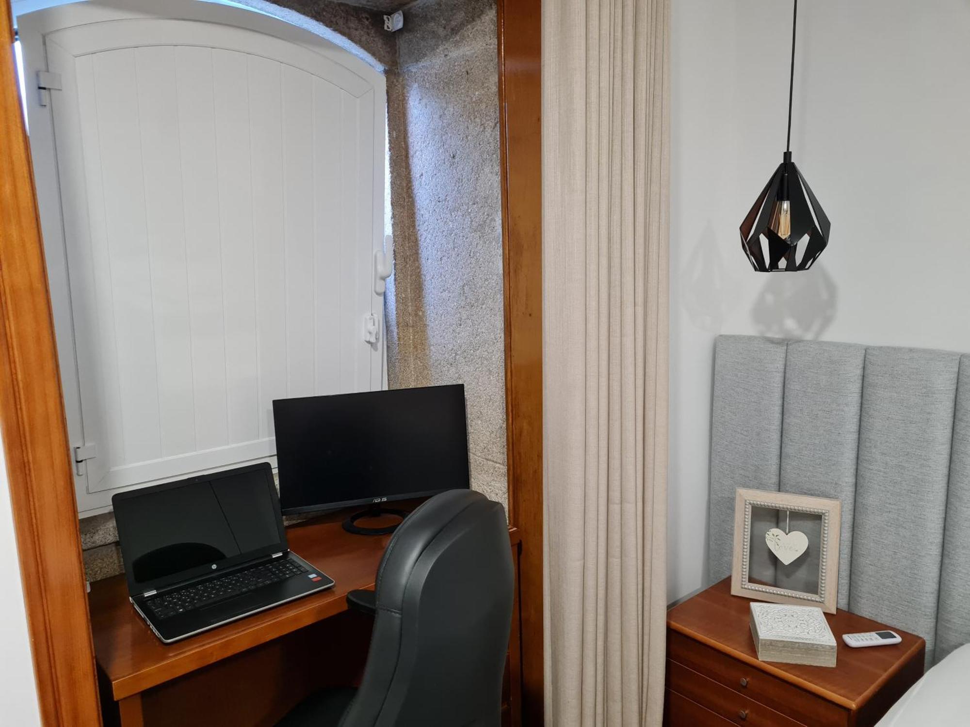 Landhaus Coliving The Valley Portugal Countryside Retreat For Digital Nomads And Hiking Lovers - Private Bedrooms With Shared Bathrooms, Shared Kitchen, And Coworking Space