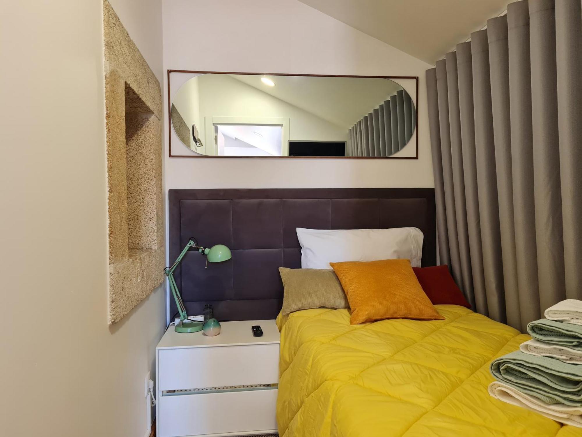 Coliving The Valley Portugal Countryside Retreat For Digital Nomads And Hiking Lovers - Private Bedrooms With Shared Bathrooms, Shared Kitchen, And Coworking Space Landhaus *
