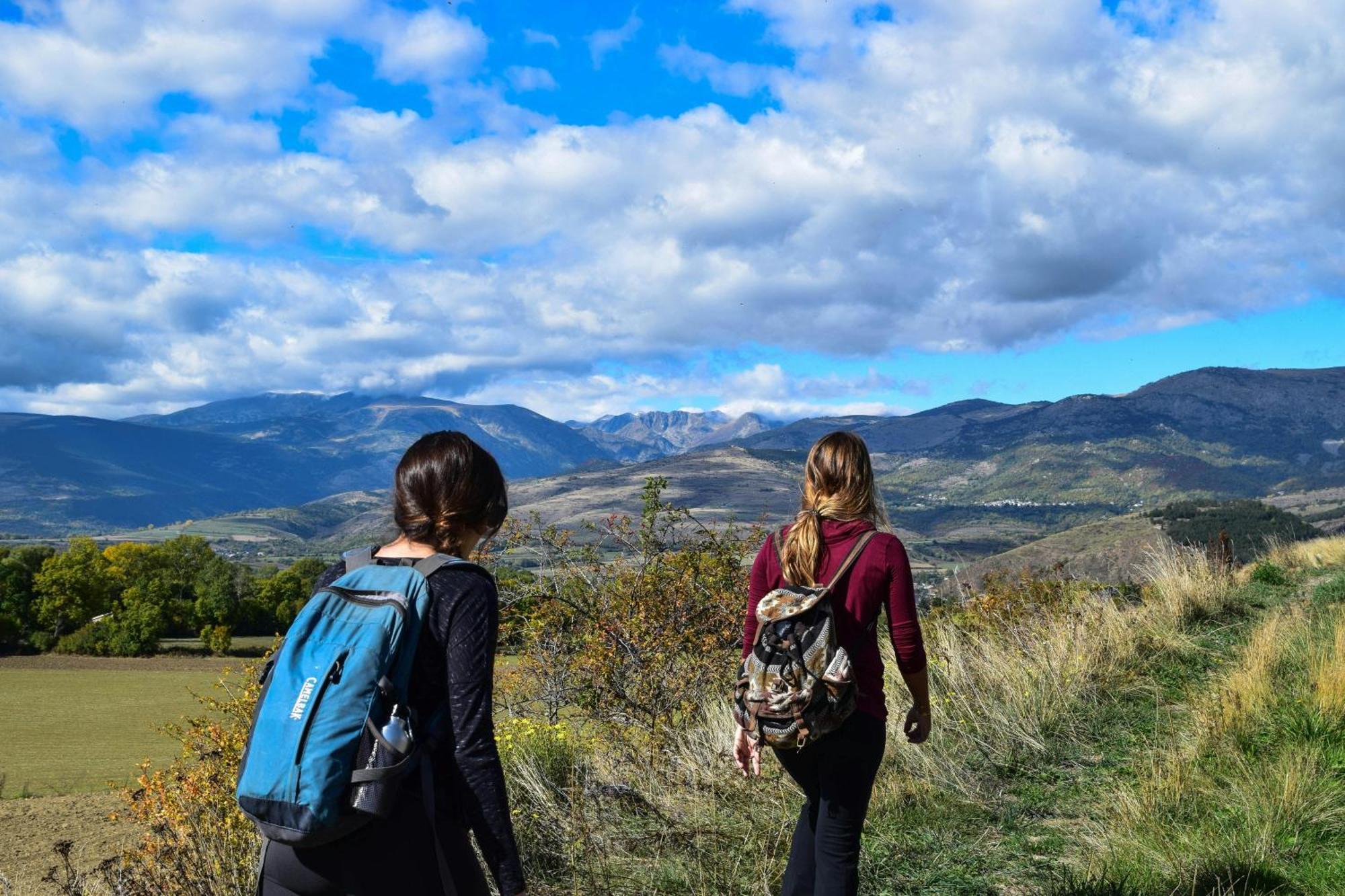 Coliving The Valley Portugal Countryside Retreat For Digital Nomads And Hiking Lovers - Private Bedrooms With Shared Bathrooms, Shared Kitchen, And Coworking Space