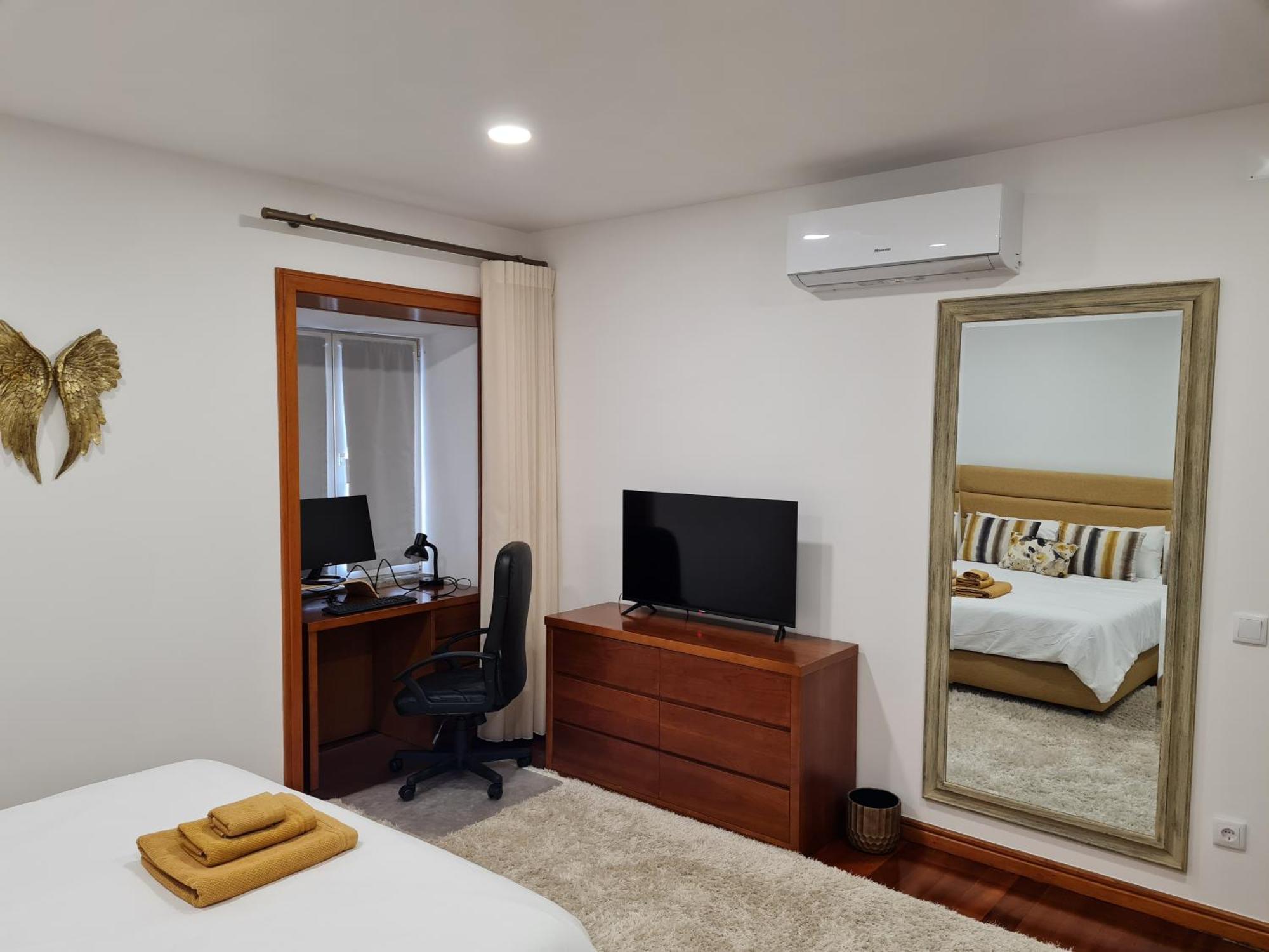 Coliving The Valley Portugal Countryside Retreat For Digital Nomads And Hiking Lovers - Private Bedrooms With Shared Bathrooms, Shared Kitchen, And Coworking Space